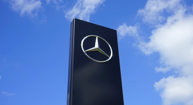 Mercedes_benz Mercedes_benz