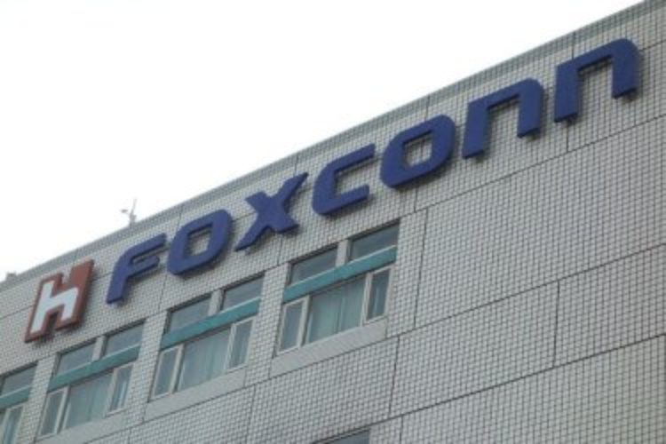 apple-supplier-foxconn-halts-production-amid-covid-19-outbreak-in-china